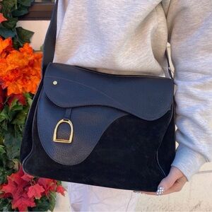 Gucci Vintage Black Shoulder Bag with Gold Detail